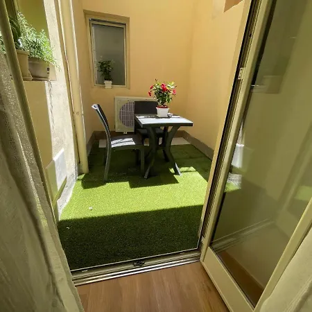 Civico 513 * 레조디칼라브리아