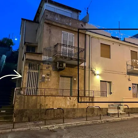 Civico 513 Centro, Lungomare E Self Check-in * Reggio de Calabre